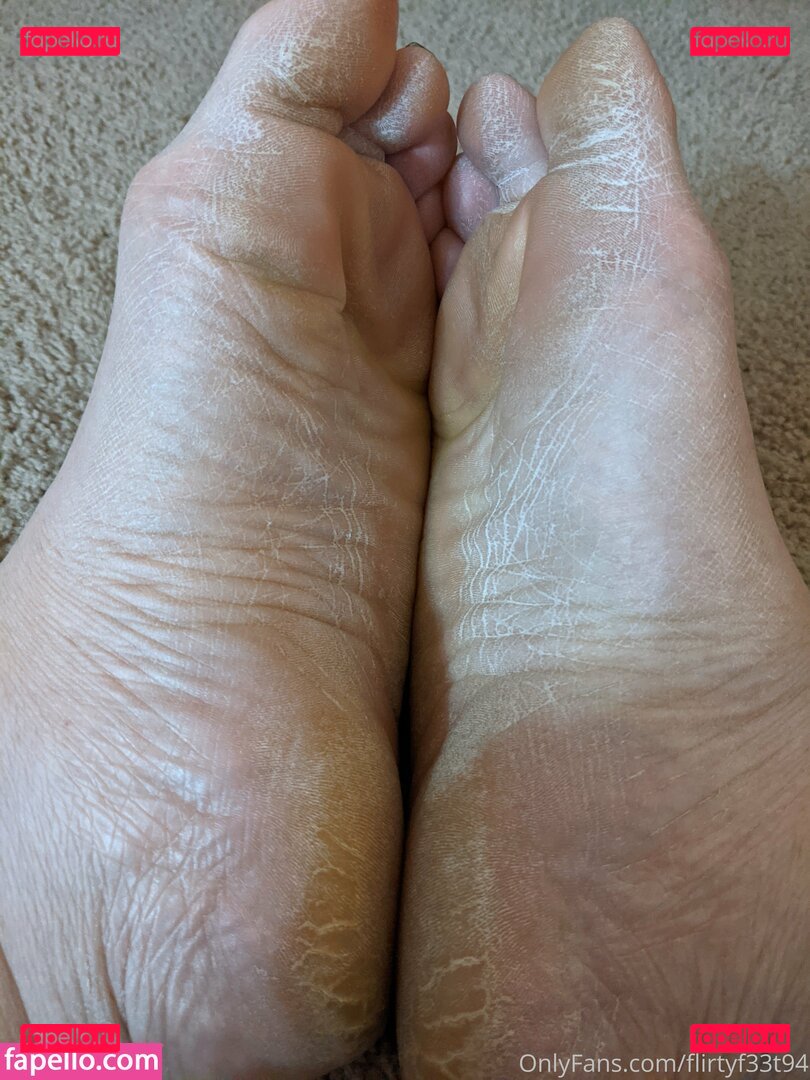 flirtyf33t94 / peanutbutterandjellyaddict Onlyfans Photo Gallery 