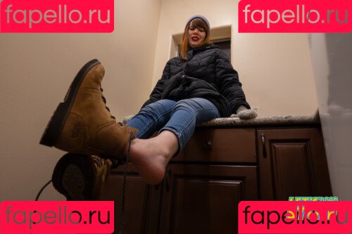 Lety Does Stuff / LetyDoesStuff Onlyfans Photo Gallery 