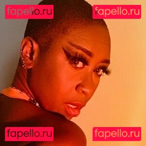 tae.noire Onlyfans Photo Gallery 