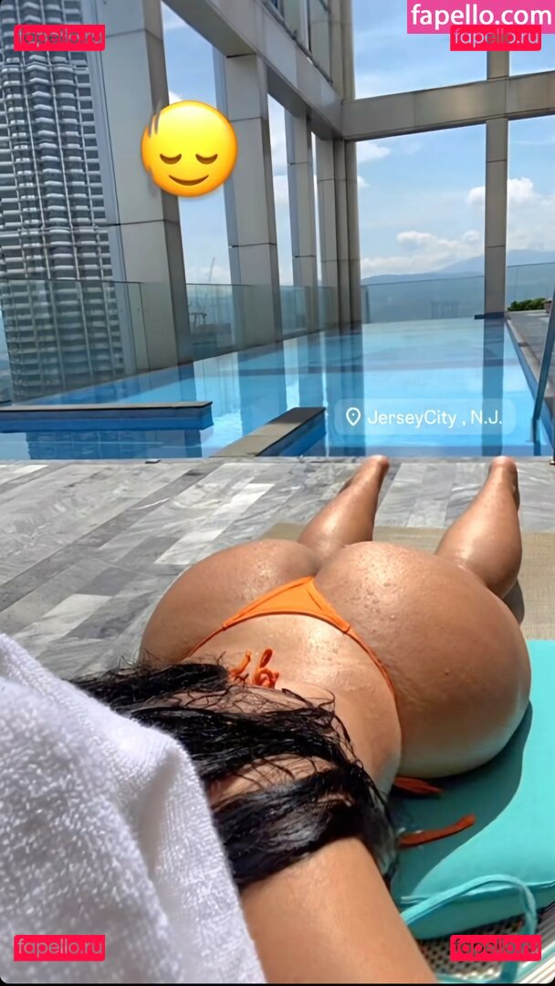 Delanaaaaaa / Wininrio / hotwiferio Onlyfans Photo Gallery 