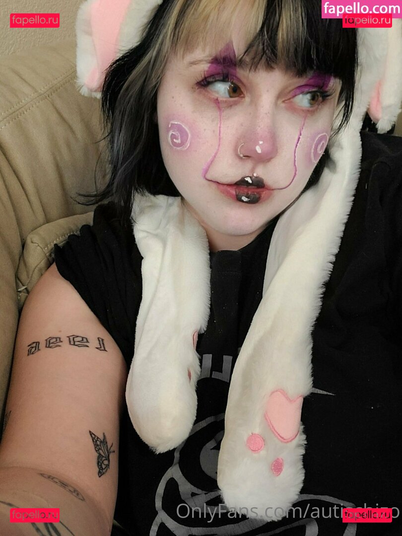 autischizo / okayschizo Onlyfans Photo Gallery 