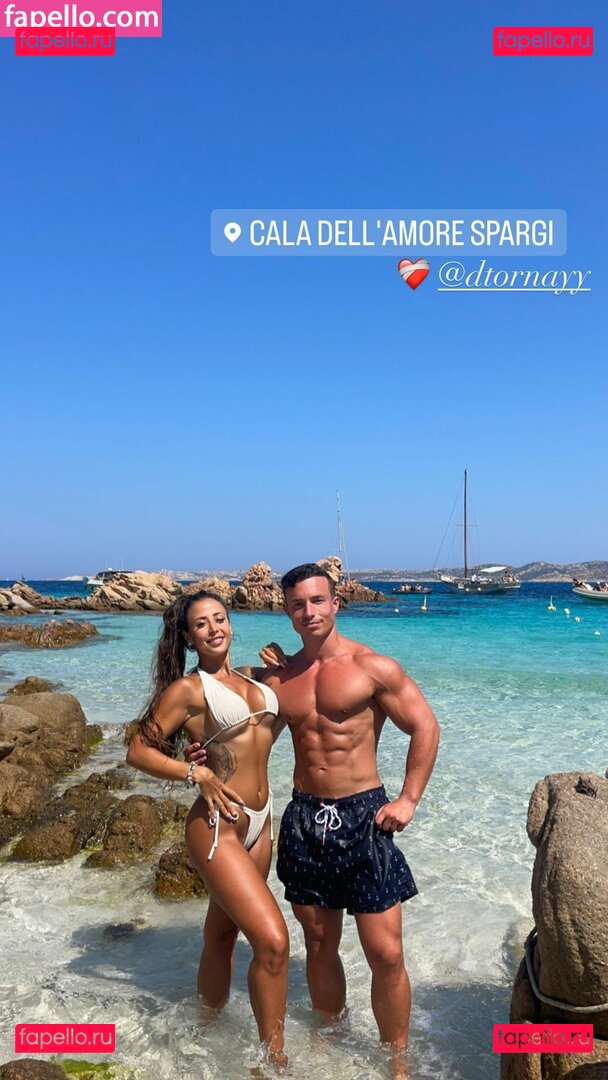 Sara Izquierdo / saraizquierd / vickyizquierdo Onlyfans Photo Gallery 