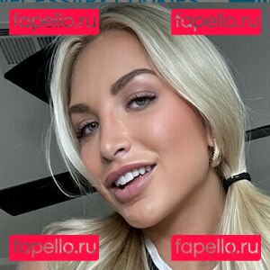 Shayna Holt / shaynaholt Onlyfans Photo Gallery 