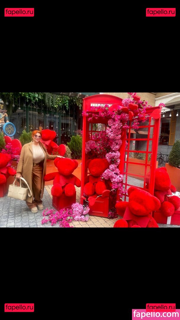 Yulia Moretti / _yulia.moretti_ / https: / yulia / yuliaxxxx Onlyfans Photo Gallery 