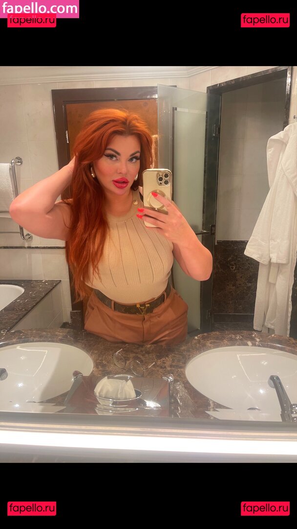 Yulia Moretti / _yulia.moretti_ / https: / yulia / yuliaxxxx Onlyfans Photo Gallery 