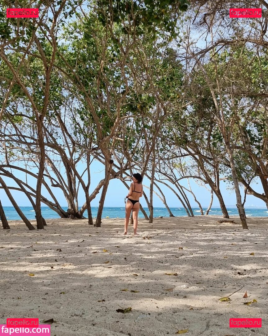 Klara Castanho / klarafgcastanho Onlyfans Photo Gallery 