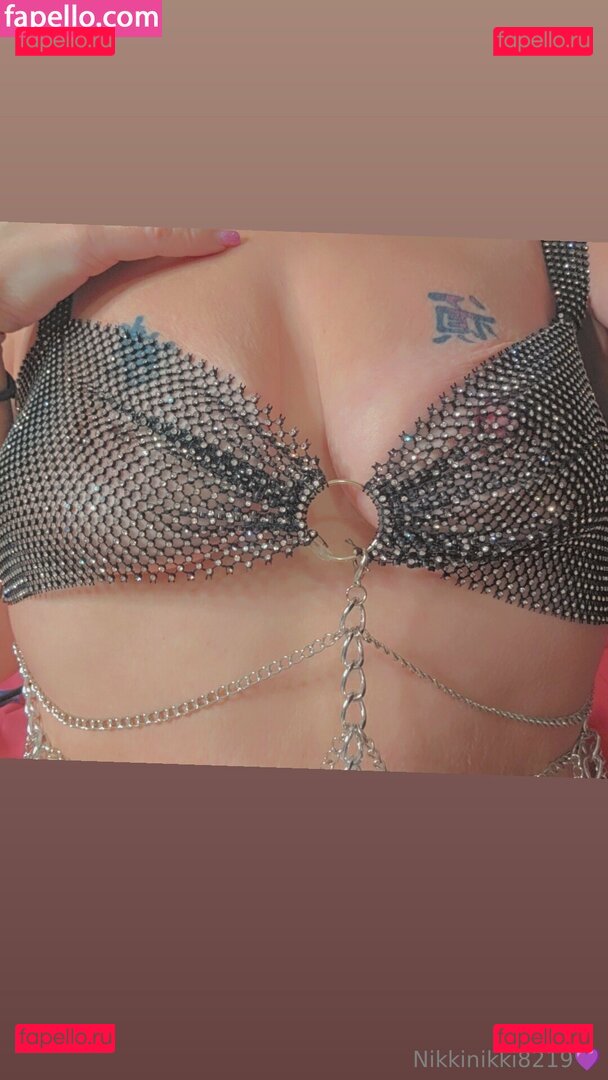 nikkinikki8219 Onlyfans Photo Gallery 