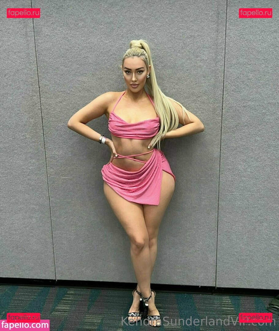 KendraSunderland / therealkslibrarygirl Onlyfans Photo Gallery 