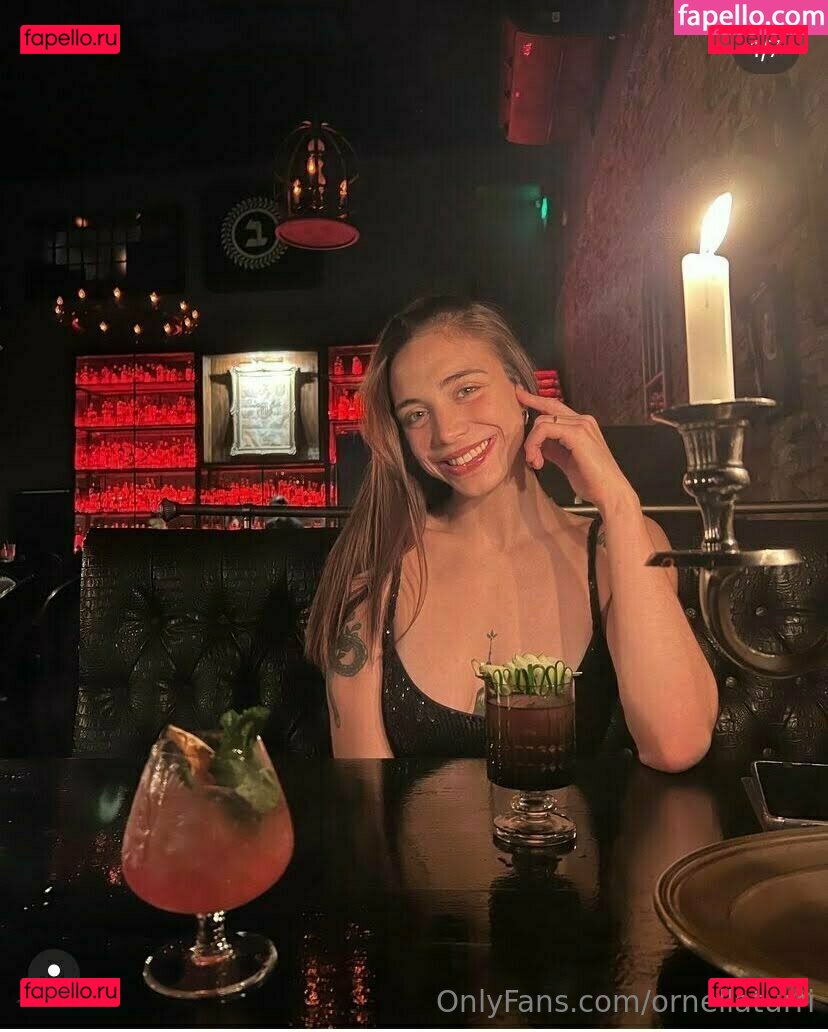 orneeeeeella / ornellaturri Onlyfans Photo Gallery 