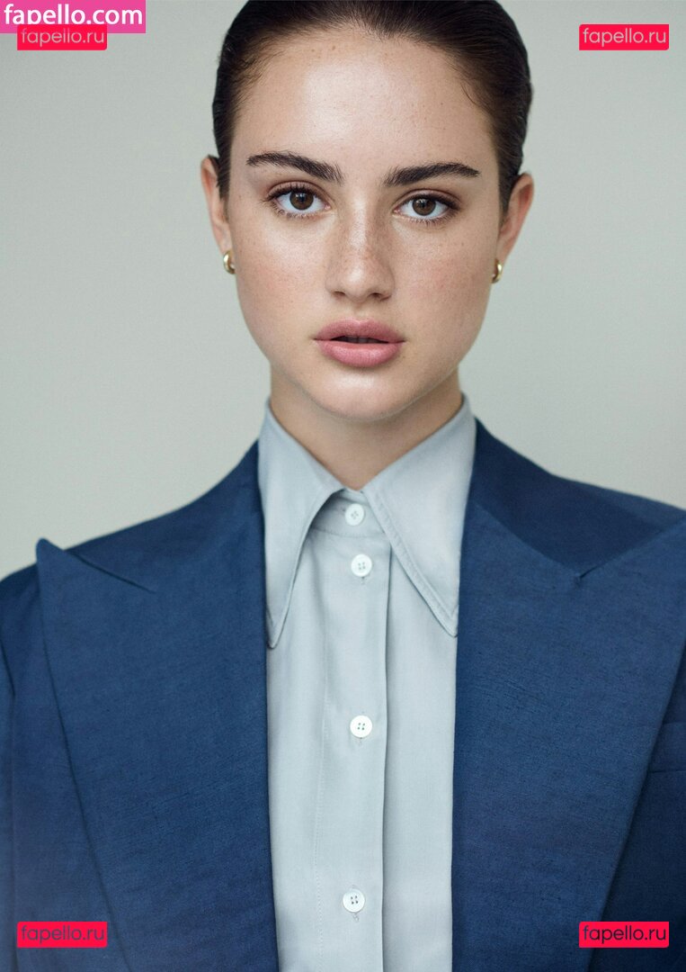 Grace Van Patten / gracevanpatten Onlyfans Photo Gallery 