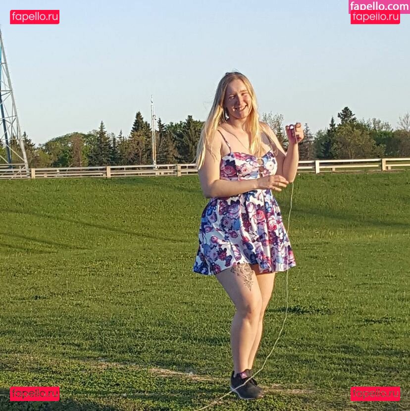 Sierra Pine / https: / sierra.x.pine Onlyfans Photo Gallery 