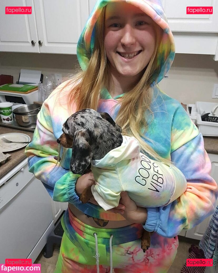 Sierra Pine / https: / sierra.x.pine Onlyfans Photo Gallery 