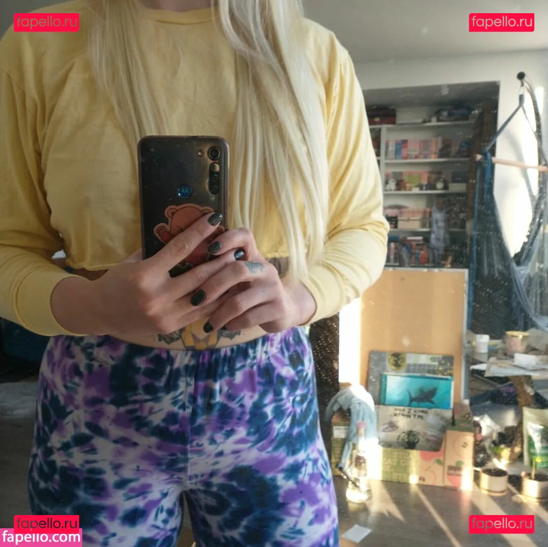 Sierra Pine / https: / sierra.x.pine Onlyfans Photo Gallery 