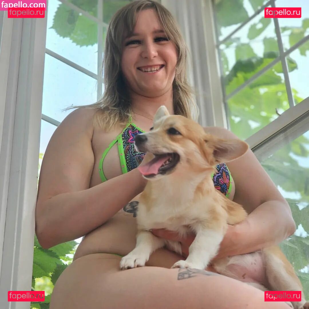 Sierra Pine / https: / sierra.x.pine Onlyfans Photo Gallery 