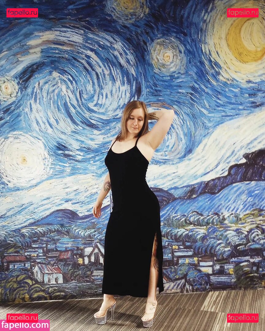 Sierra Pine / https: / sierra.x.pine Onlyfans Photo Gallery 