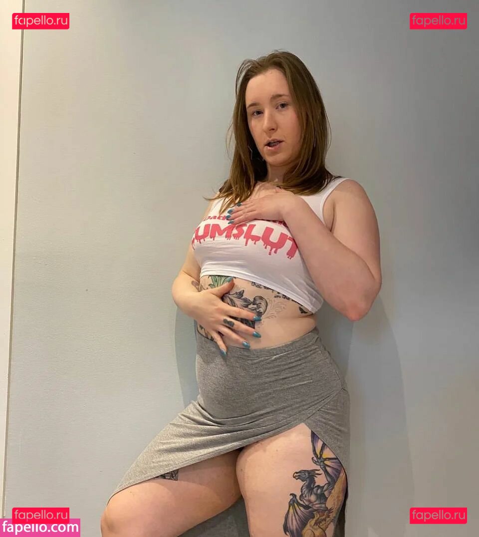 Sierra Pine / https: / sierra.x.pine Onlyfans Photo Gallery 