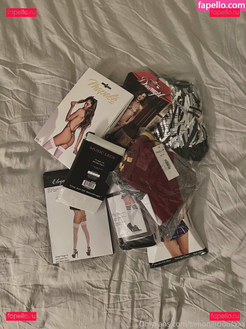 simonilicious / simoniliciousxxx Onlyfans Photo Gallery 