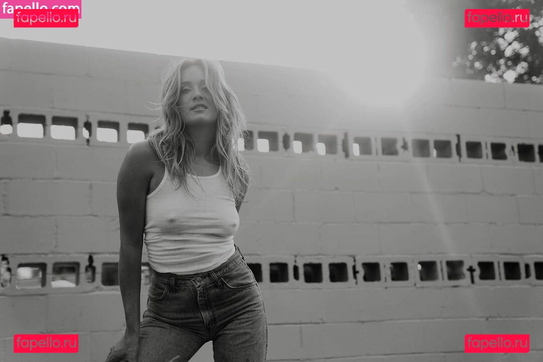 Sophia Scott / https: / sophiascott1234 / thesophiascott Onlyfans Photo Gallery 