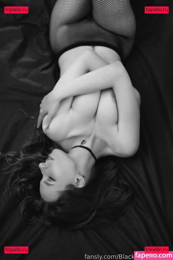 Black Fury / BlackFuryCosplay / blackfuryart / https: Onlyfans Photo Gallery 