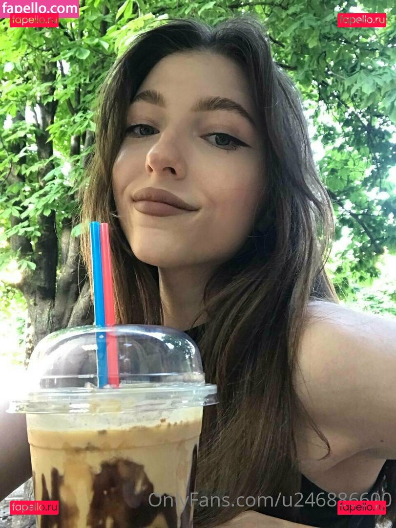 alisa_blanche / heytoaly Onlyfans Photo Gallery 