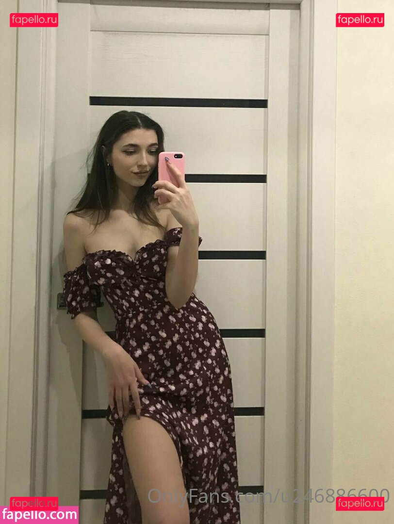 alisa_blanche / heytoaly Onlyfans Photo Gallery 