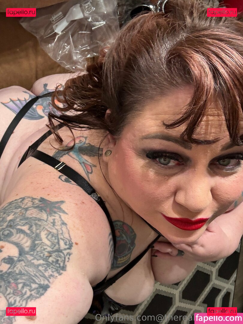 gloryalfonzov / therealgloryfoxxx Onlyfans Photo Gallery 