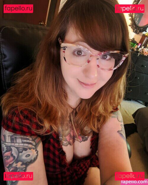 PushingUpRoses / https: / pushinuproses / roseanders Onlyfans Photo Gallery 