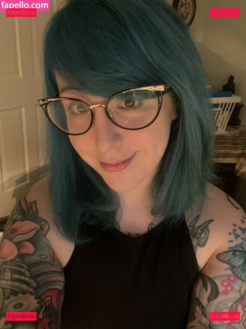 PushingUpRoses / https: / pushinuproses / roseanders Onlyfans Photo Gallery 