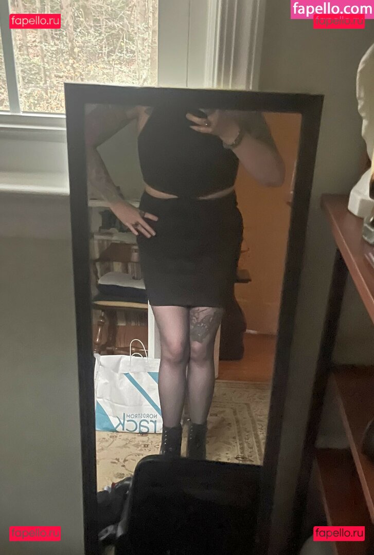 PushingUpRoses / https: / pushinuproses / roseanders Onlyfans Photo Gallery 