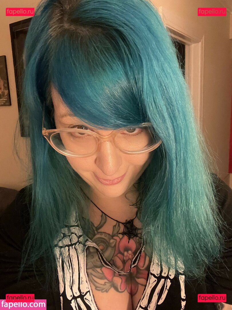 PushingUpRoses / https: / pushinuproses / roseanders Onlyfans Photo Gallery 