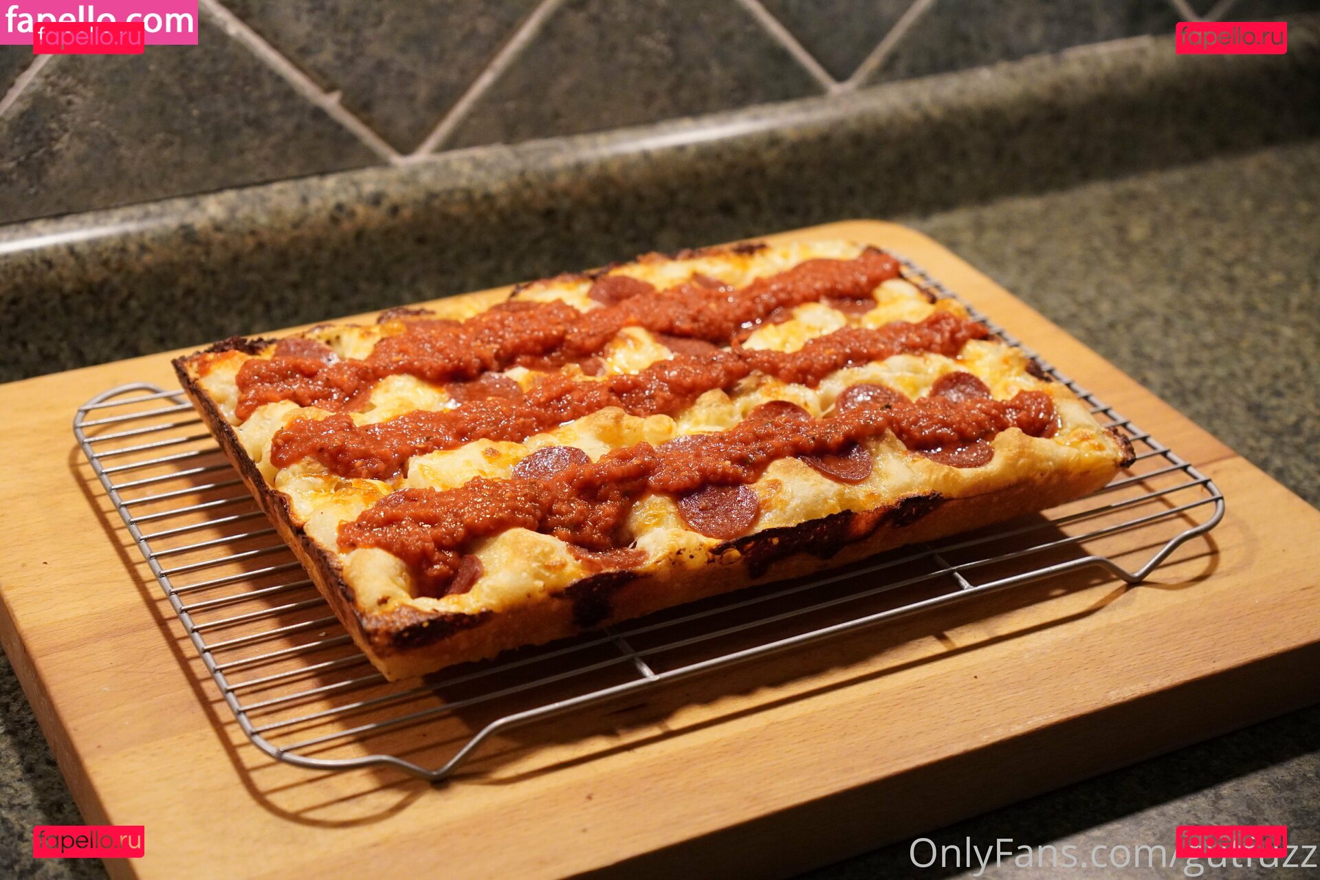 gutchan / gutfuzz Onlyfans Photo Gallery 