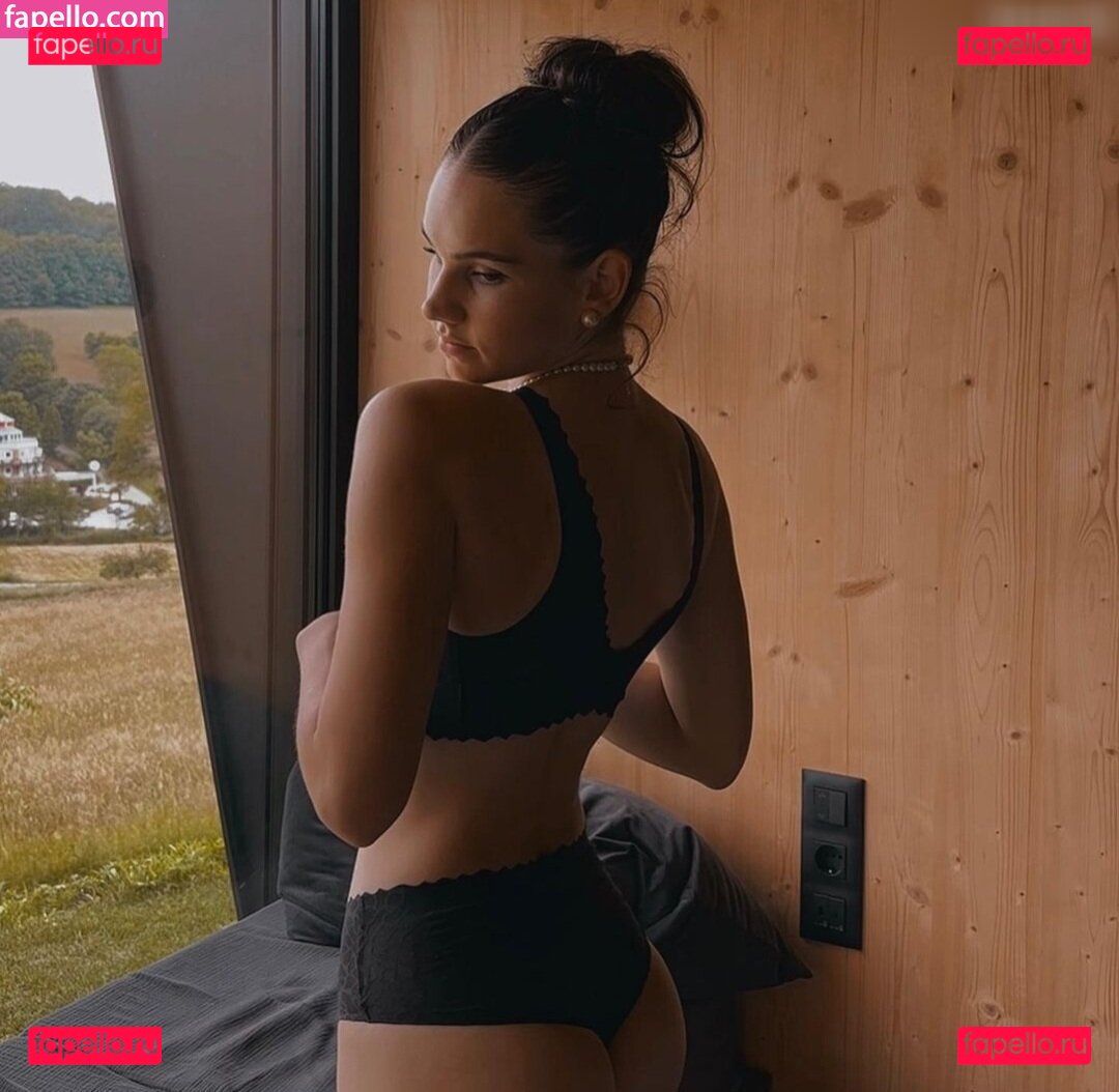 Laura Marie Soons / lauramariesoons Onlyfans Photo Gallery 