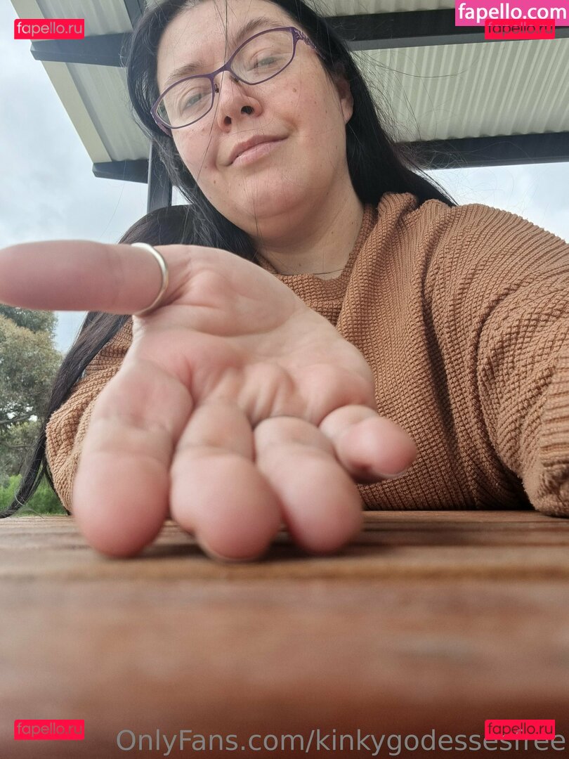 aussiegiantessfree / austntatius Onlyfans Photo Gallery 