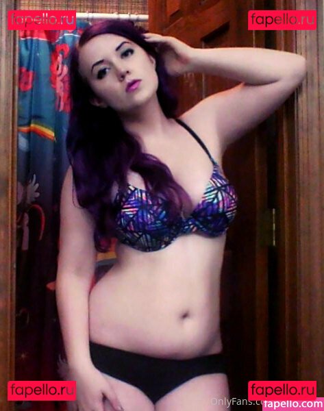 temptycam / temptyva Onlyfans Photo Gallery 