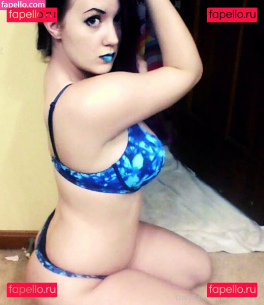 temptycam / temptyva Onlyfans Photo Gallery 