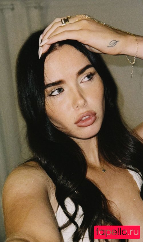 Clarissa Bea / clarissabeaa Onlyfans Photo Gallery 