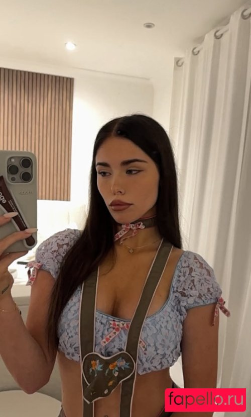 Clarissa Bea / clarissabeaa Onlyfans Photo Gallery 