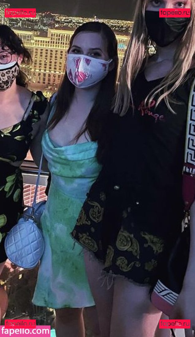 Jenny Nicholson / jennicholson24 Onlyfans Photo Gallery 