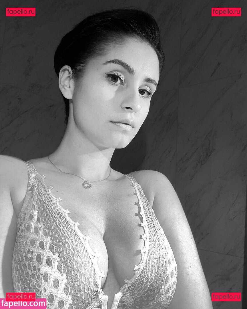 Onlylika / only.lika Onlyfans Photo Gallery 