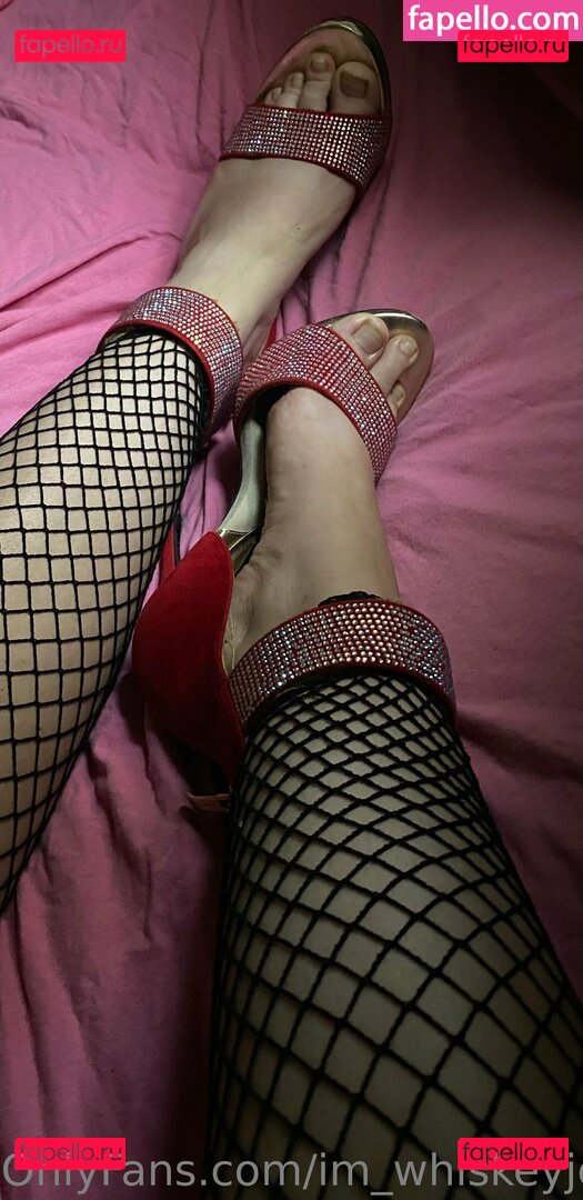 iamwhiskeyofficial / im_whiskeyjones Onlyfans Photo Gallery 