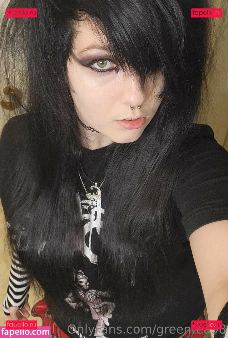 greentea1998 / greentea98 Onlyfans Photo Gallery 