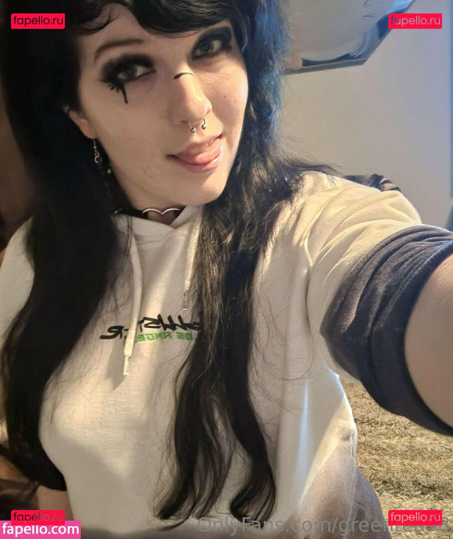 greentea1998 / greentea98 Onlyfans Photo Gallery 