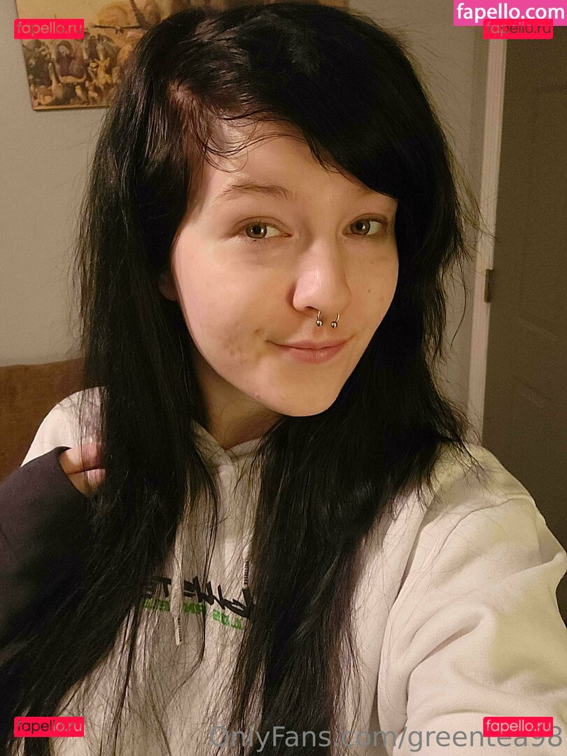 greentea1998 / greentea98 Onlyfans Photo Gallery 