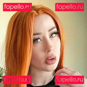 Alaina Taylor / Pintsizedblonde / https: / pintsizedblond Onlyfans Photo Gallery 