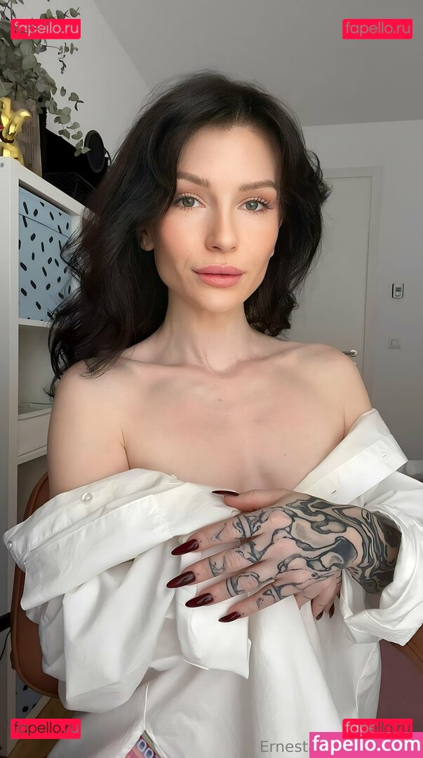 ernesta_the_guevara / ernestamathilda Onlyfans Photo Gallery 