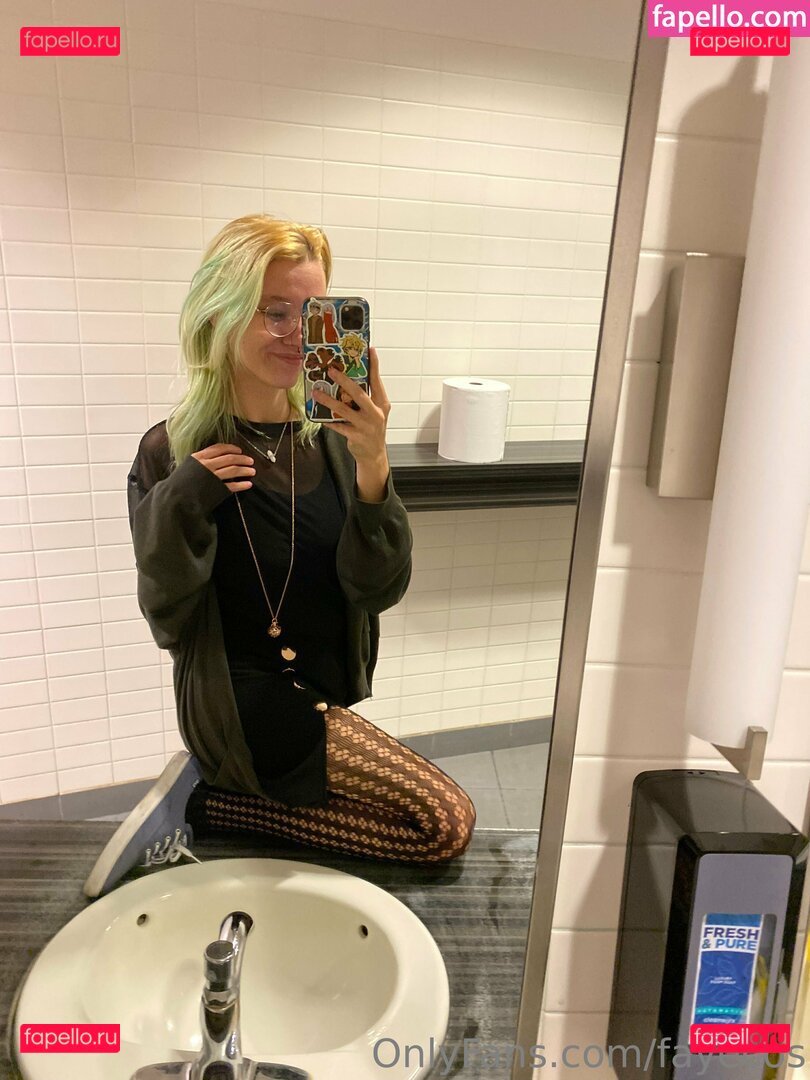 hentaifaye / missfayfaye Onlyfans Photo Gallery 