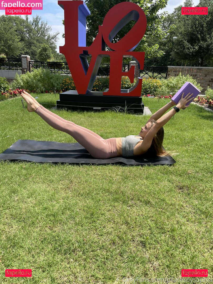 flowwithsky / skyflowartist Onlyfans Photo Gallery 