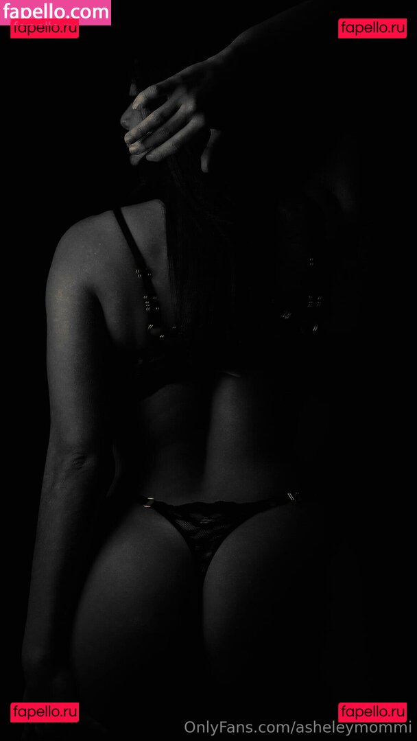 asheleymommi / ashliemolstad Onlyfans Photo Gallery 