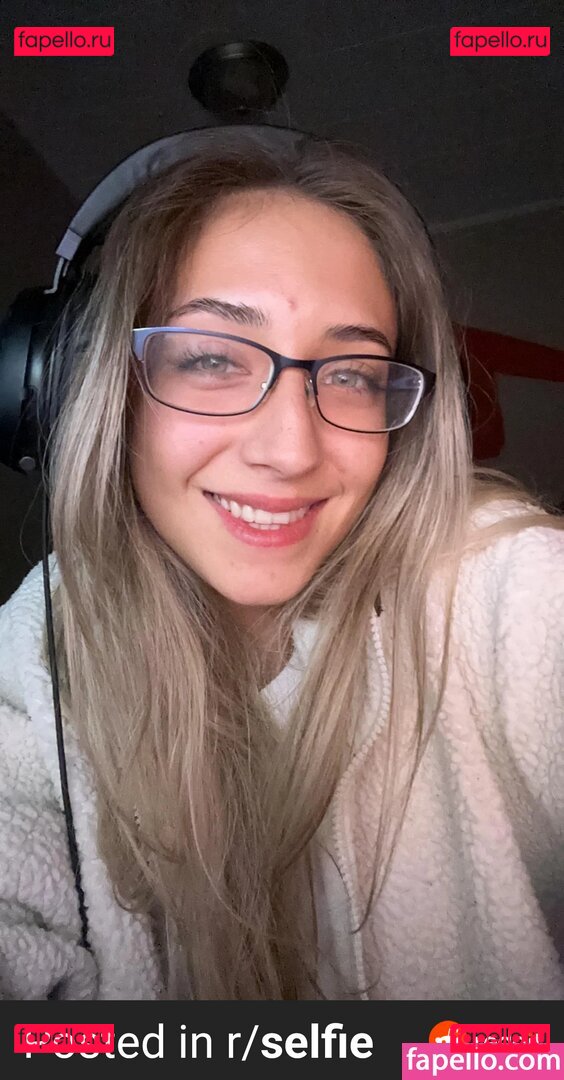 YellowMinimum6204 / anna.wildee / annawilde_ / ittybittytitties69 Onlyfans Photo Gallery 