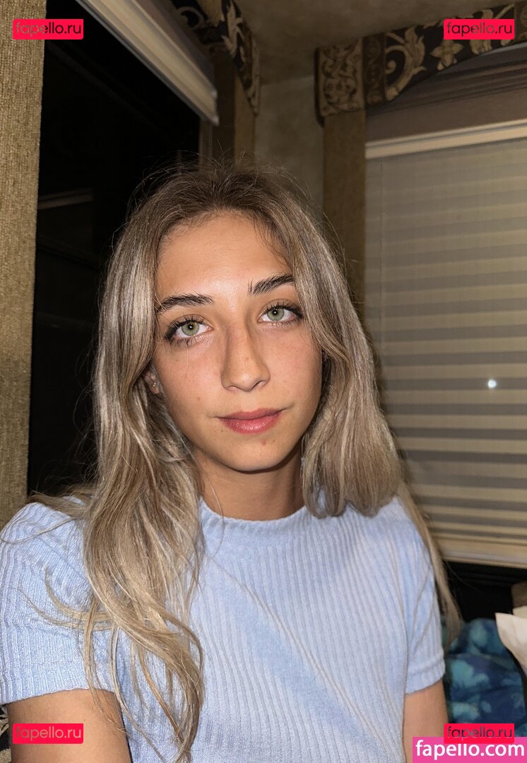 YellowMinimum6204 / anna.wildee / annawilde_ / ittybittytitties69 Onlyfans Photo Gallery 